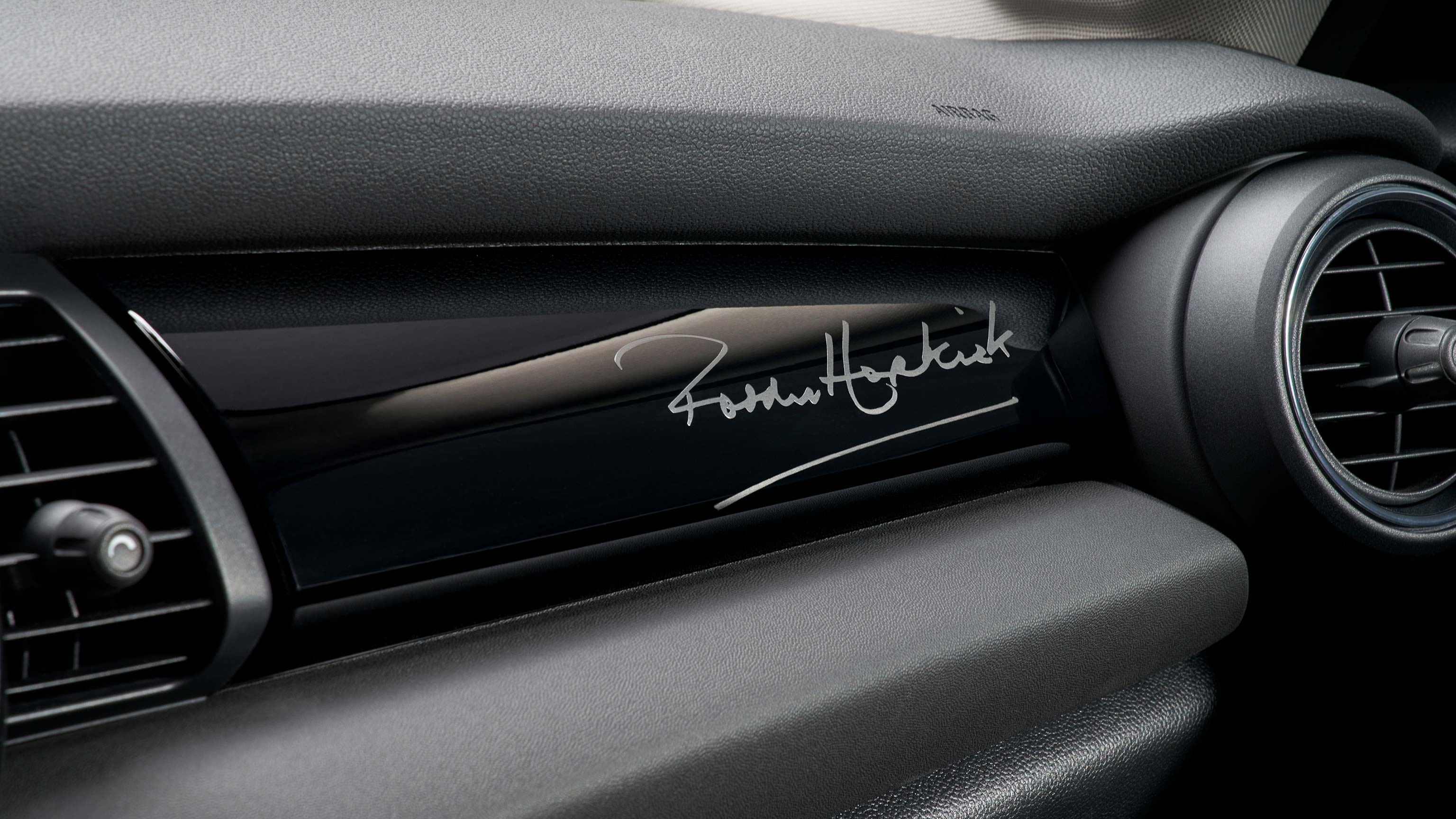 MINI ROSEWOOD EDITION – SPORT LEATHER STEERING